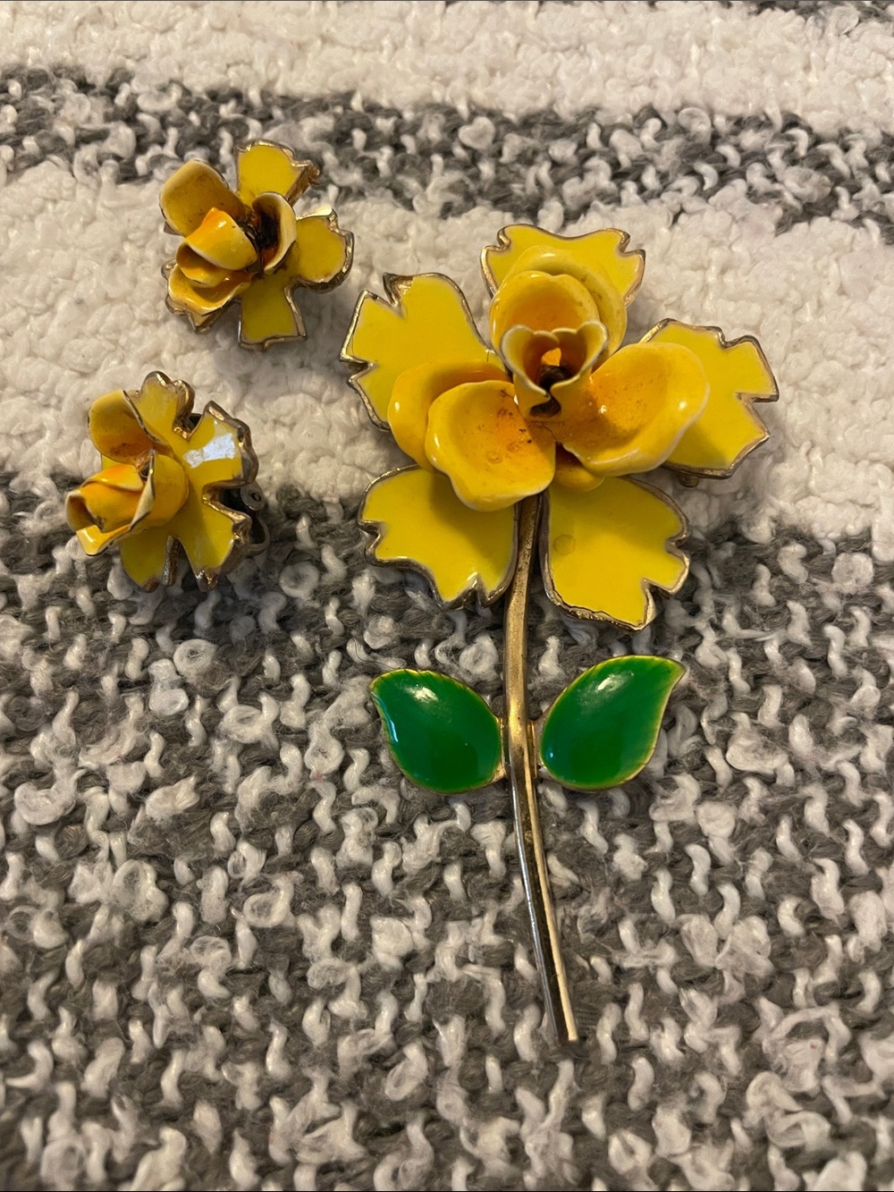 Vintage Flower Brooch & Earrings Set